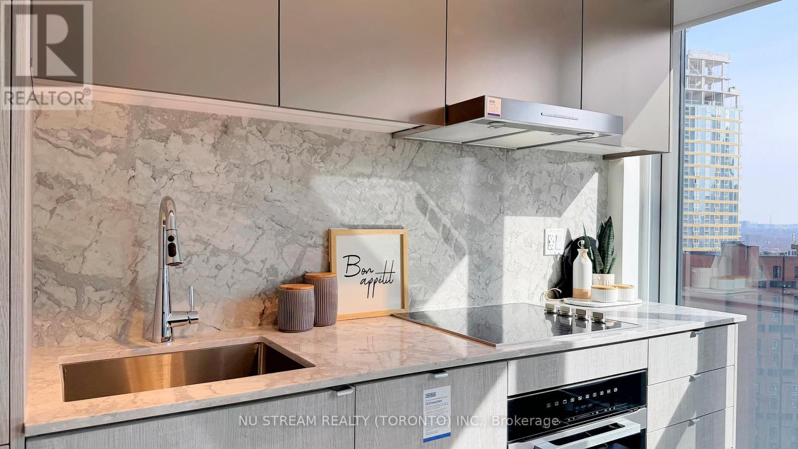 2011 - 771 Yonge Street, Toronto, Ontario  M4W 0B8 - Photo 27 - C12900222