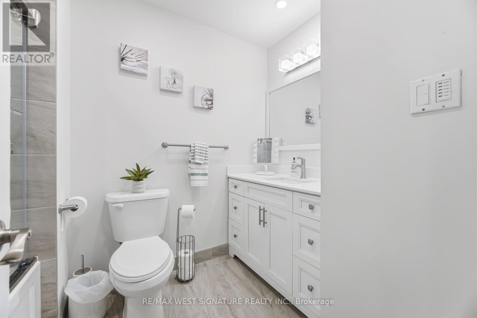 119 Castle Park Boulevard, Vaughan, Ontario  L4H 1X7 - Photo 22 - N12927900