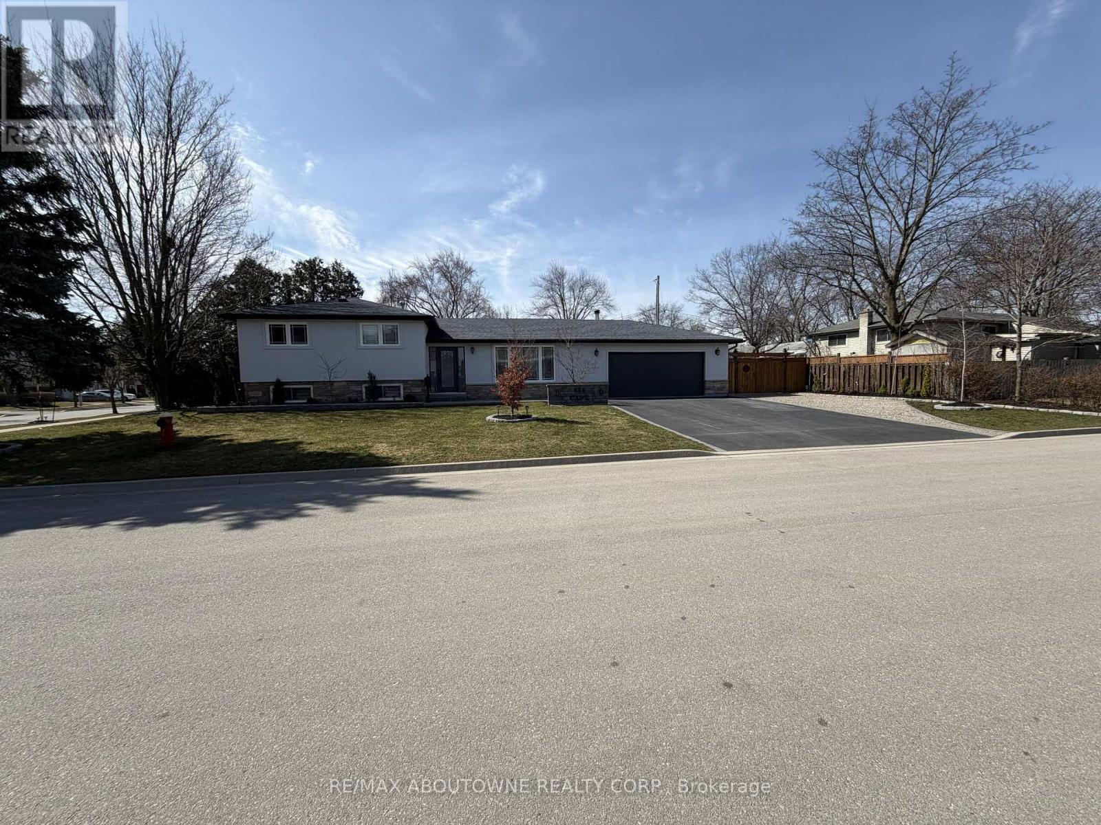 626 CAPE AVENUE, Burlington, Ontario