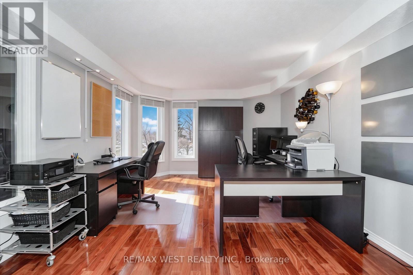 1155 Giles Gate, Oakville, Ontario  L6M 2S3 - Photo 8 - W12924348