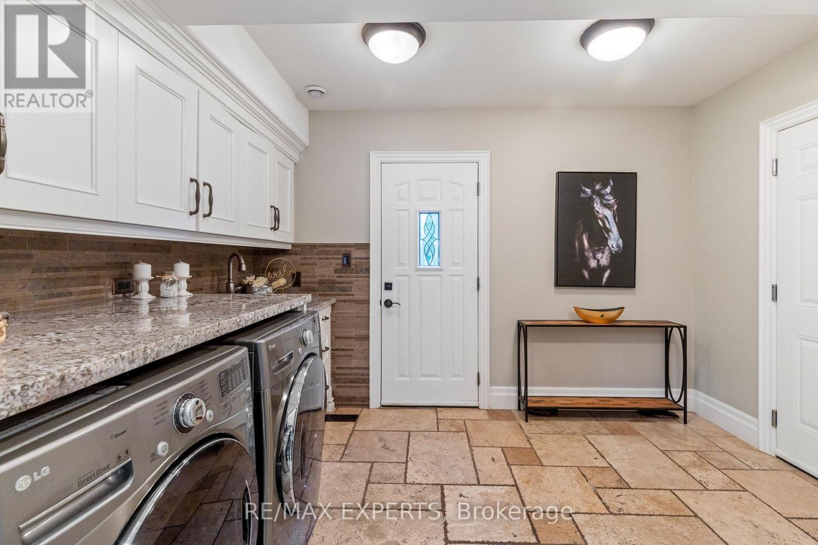 5409 25th Side Road E, Essa, Ontario  L0M 1T0 - Photo 8 - N12928128