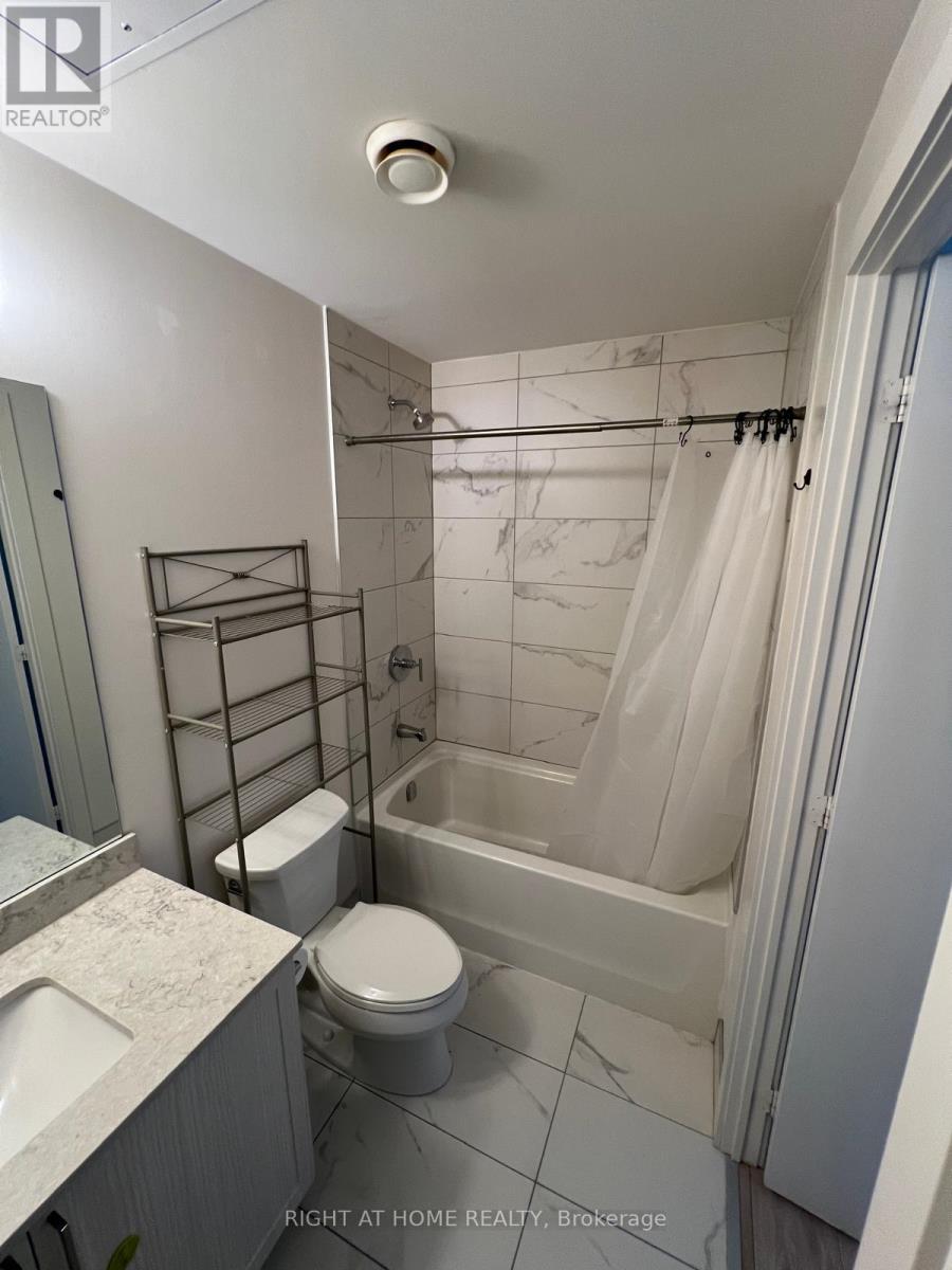 801 - 278 Buchanan Drive, Markham, Ontario  L3R 6J1 - Photo 4 - N12928152