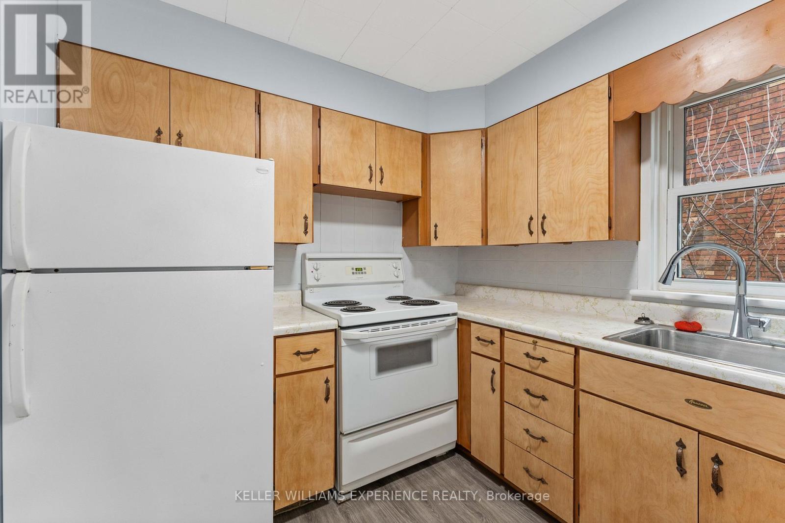 125 Raglan Street, Essa (Angus), Ontario  L0M 1B0 - Photo 15 - N12928170