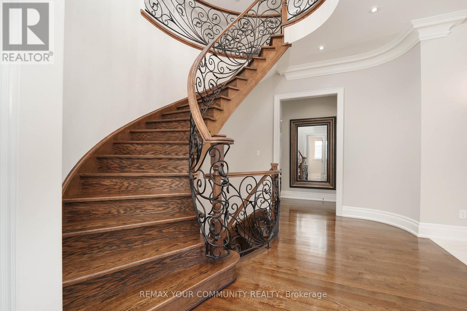 76 Elm Grove Avenue, Richmond Hill, Ontario  L4E 2W8 - Photo 14 - N12928212