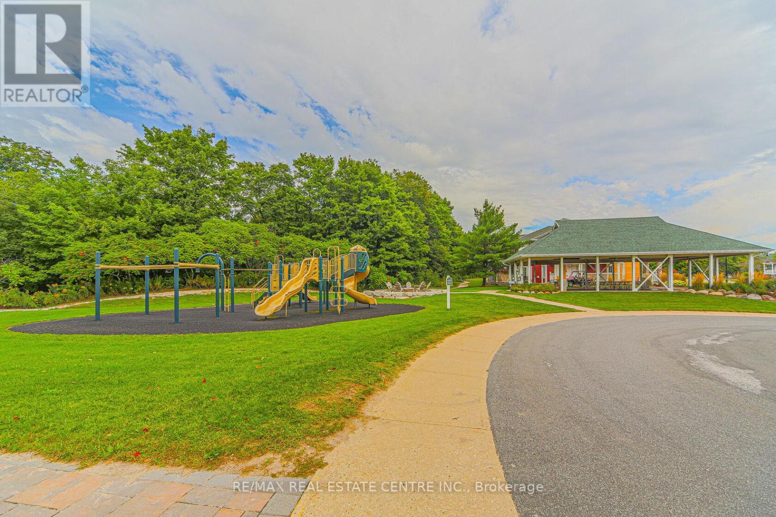 2228 - 90 Highland Drive, Oro-Medonte (Horseshoe Valley), Ontario  L0L 2L0 - Photo 31 - S12928106