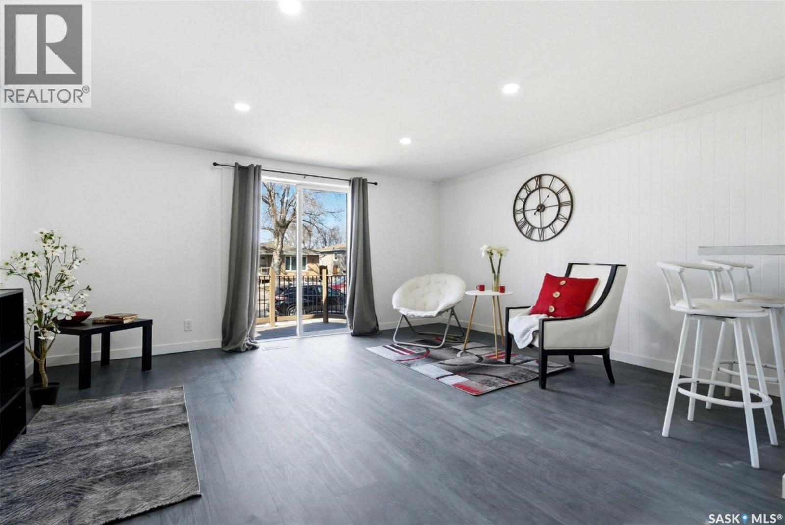 2049 Edgar Street, Regina, Saskatchewan  S4N 3K5 - Photo 4 - SK031264