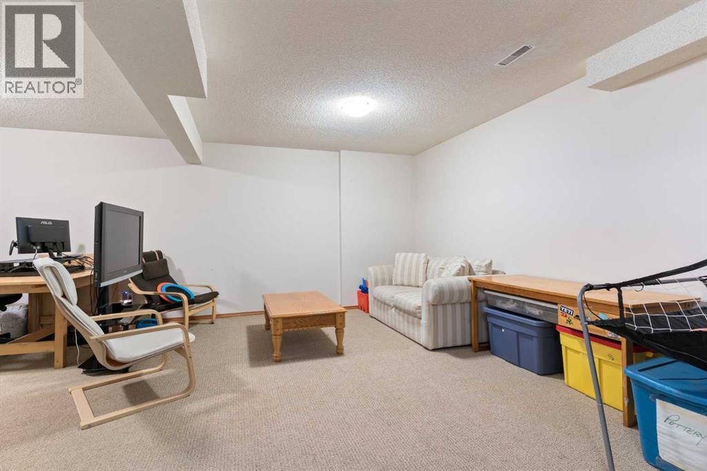 69 Patina Park Sw, Calgary, Alberta  T3H 3E1 - Photo 31 - A2291860