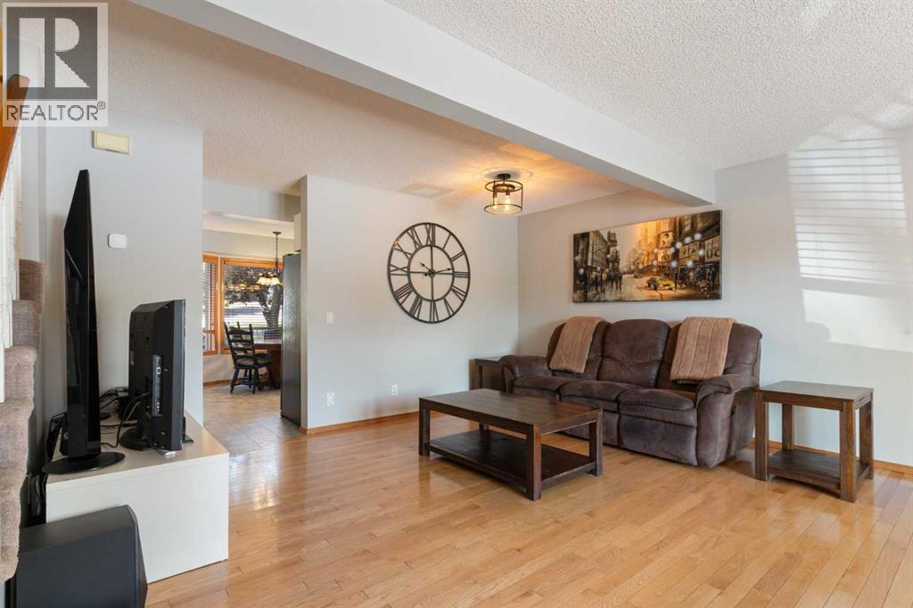 69 Patina Park Sw, Calgary, Alberta  T3H 3E1 - Photo 4 - A2291860