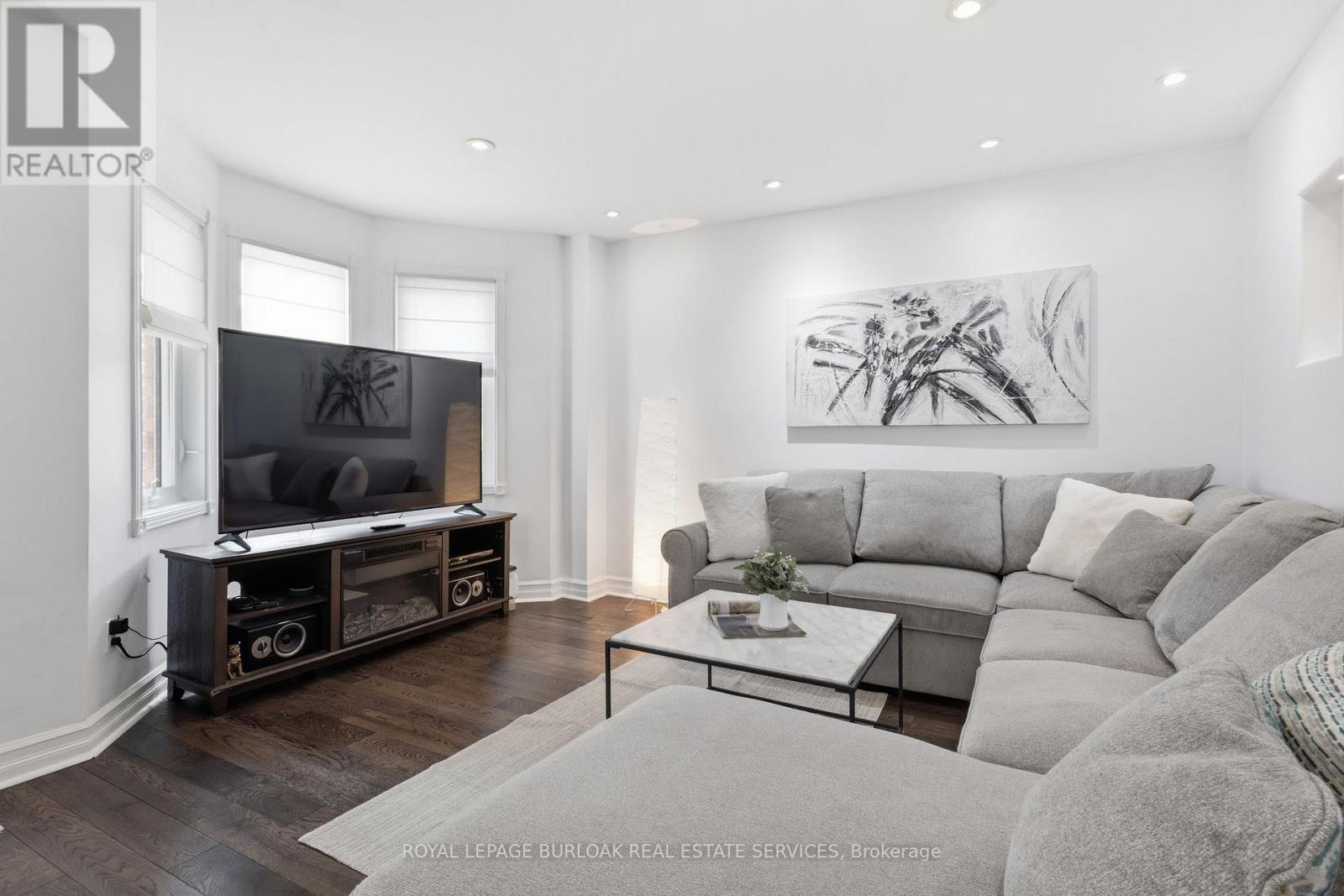 2223 Headon Road, Burlington (Headon), Ontario  L7M 3W7 - Photo 11 - W12928058