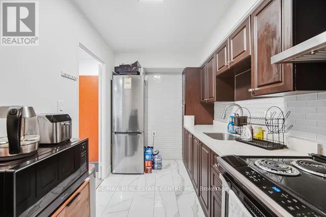 255 - 10 Eddystone Avenue, Toronto, Ontario  M3N 2T2 - Photo 13 - W12928060