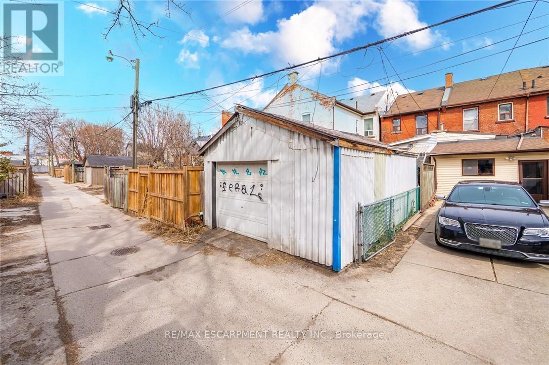518 Quebec Avenue, Toronto, Ontario  M6P 2V7 - Photo 28 - W12928100