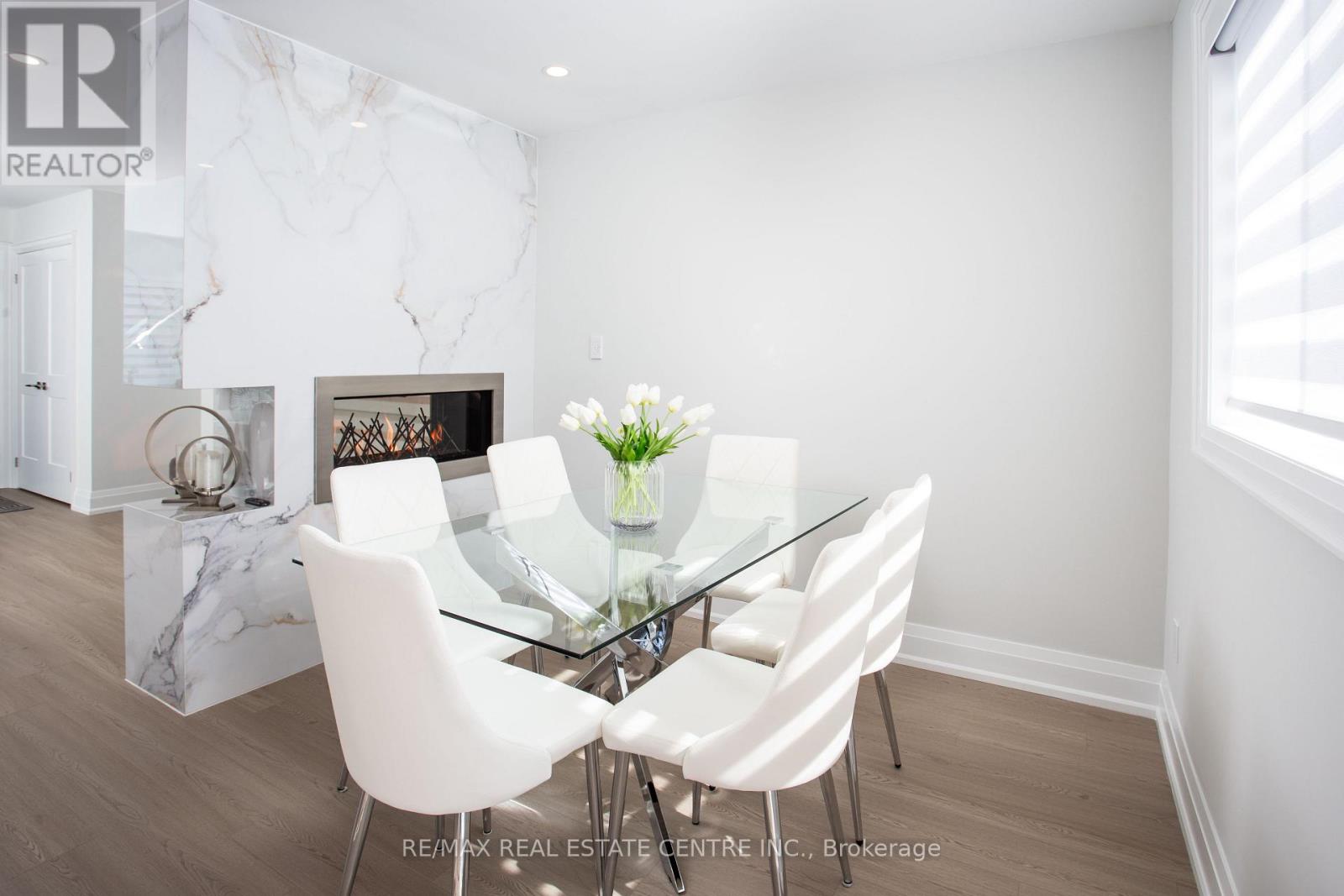 5940 Blue Spruce Avenue, Burlington, Ontario L7L 6T2 - Photo 18 - W12928104