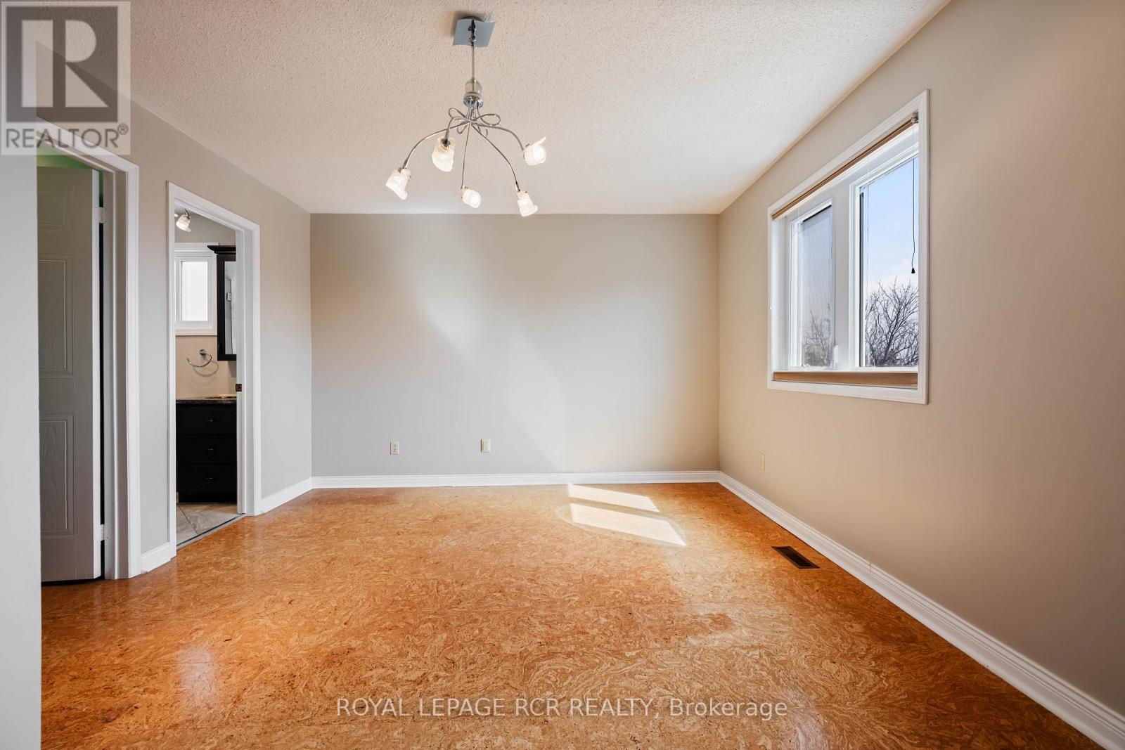 128 Courtney Crescent, Orangeville, Ontario  L9W 4S3 - Photo 10 - W12928124