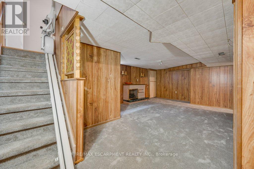 478 Anthony Drive, Oakville, Ontario  L6J 2K5 - Photo 23 - W12928138