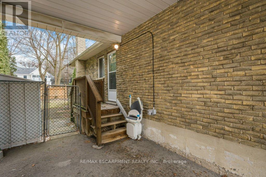 478 Anthony Drive, Oakville, Ontario  L6J 2K5 - Photo 31 - W12928138