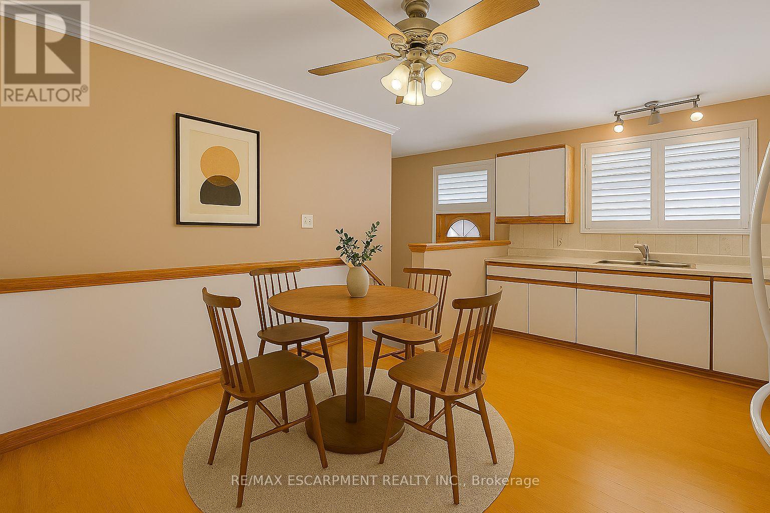 478 Anthony Drive, Oakville, Ontario  L6J 2K5 - Photo 8 - W12928138