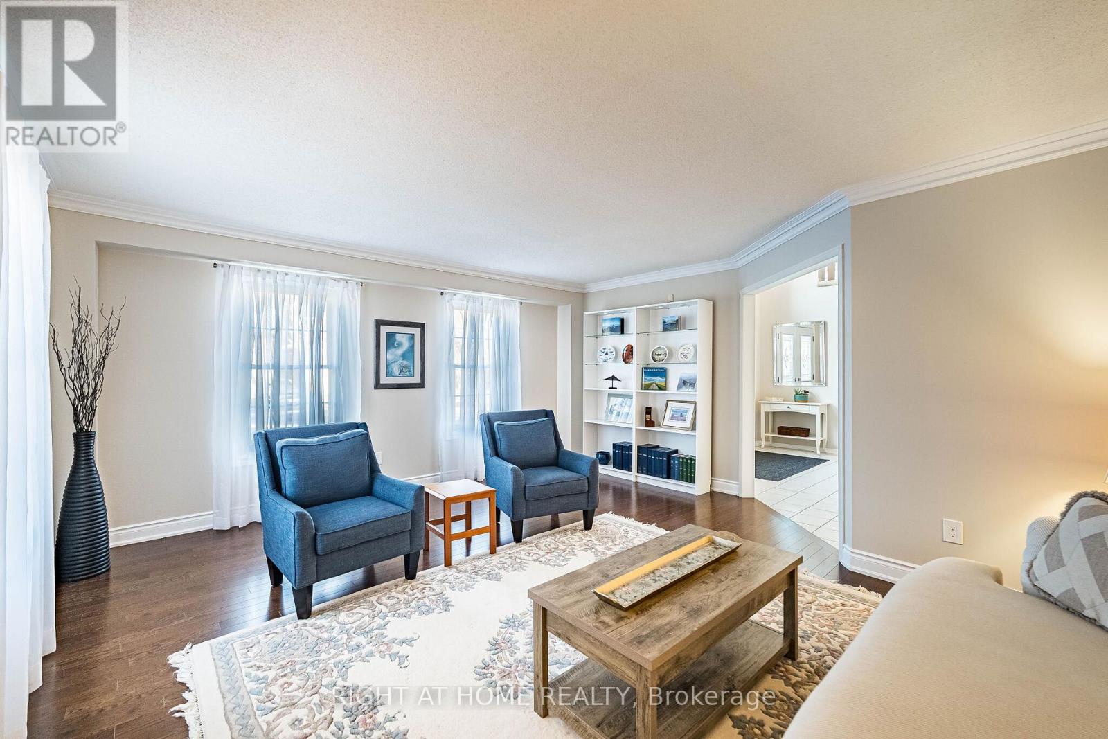 1114 Ballantry Road, Oakville, Ontario  L6H 5L1 - Photo 27 - W12928148