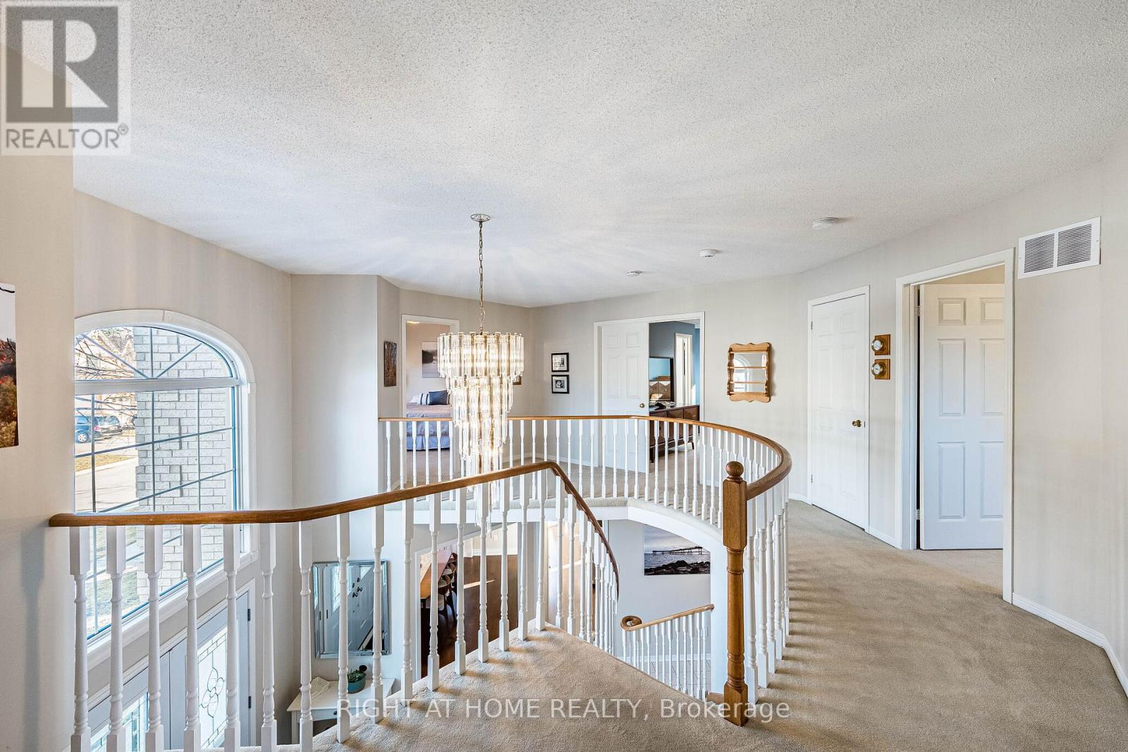 1114 Ballantry Road, Oakville, Ontario  L6H 5L1 - Photo 31 - W12928148