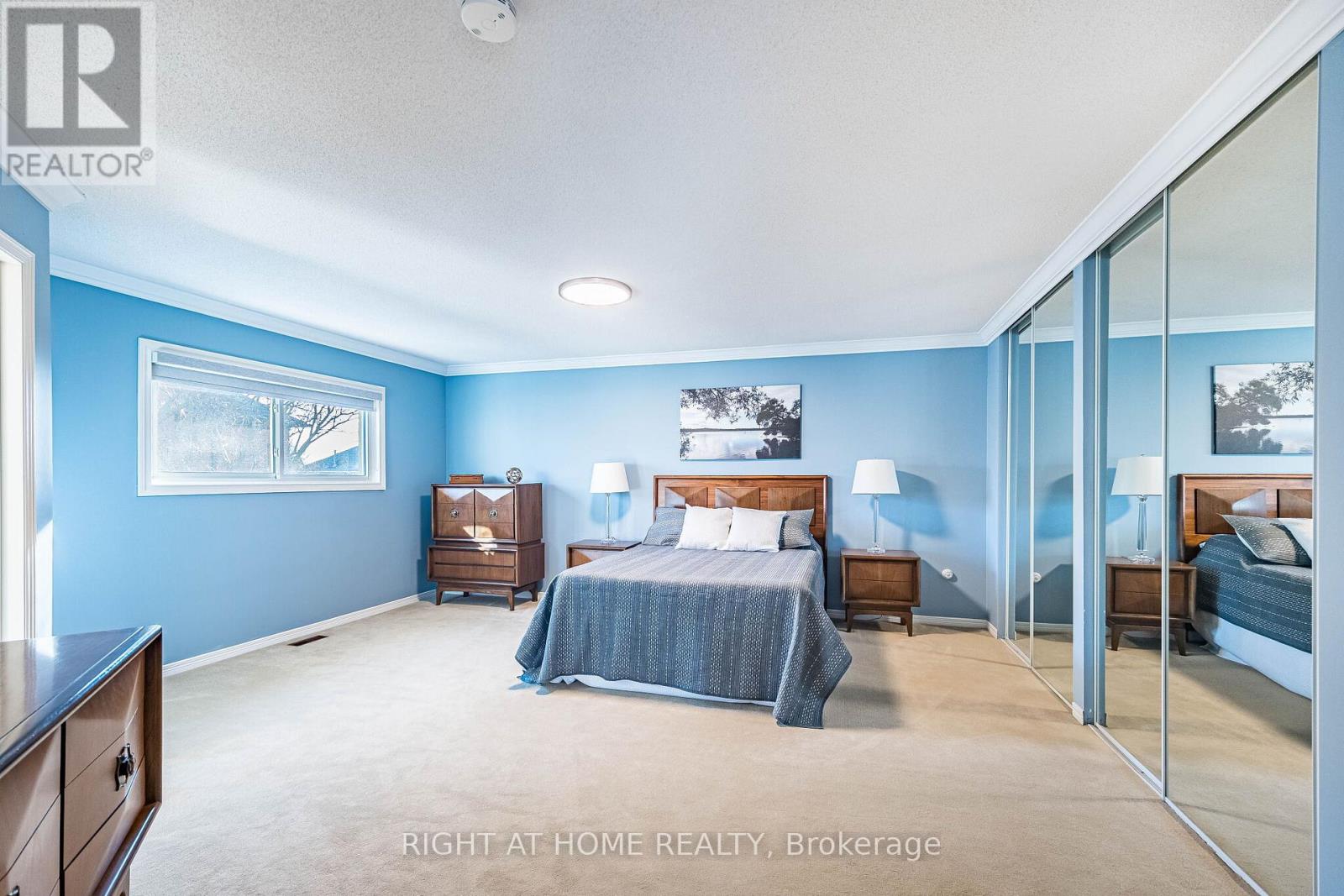 1114 Ballantry Road, Oakville, Ontario  L6H 5L1 - Photo 35 - W12928148