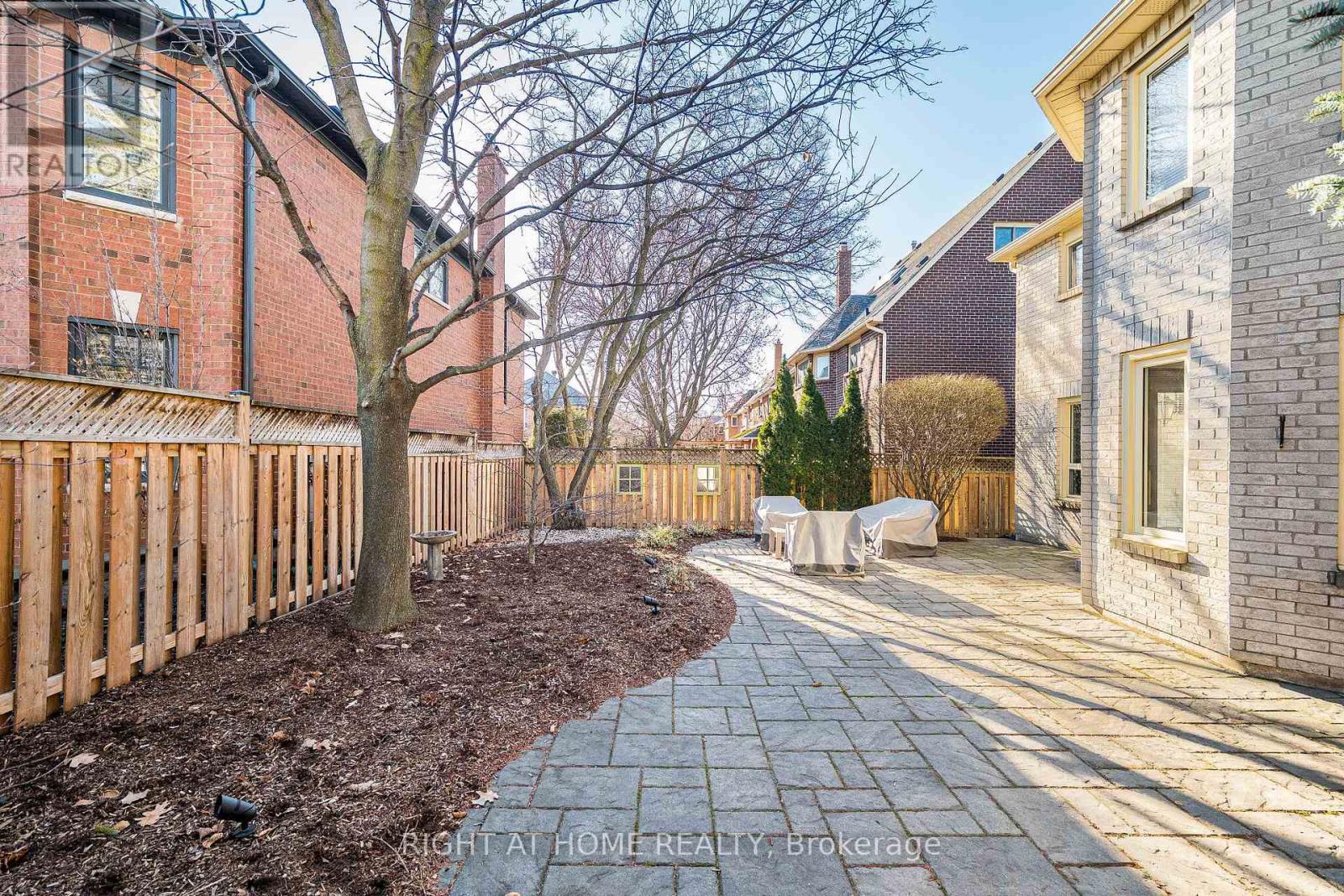 1114 Ballantry Road, Oakville, Ontario  L6H 5L1 - Photo 48 - W12928148