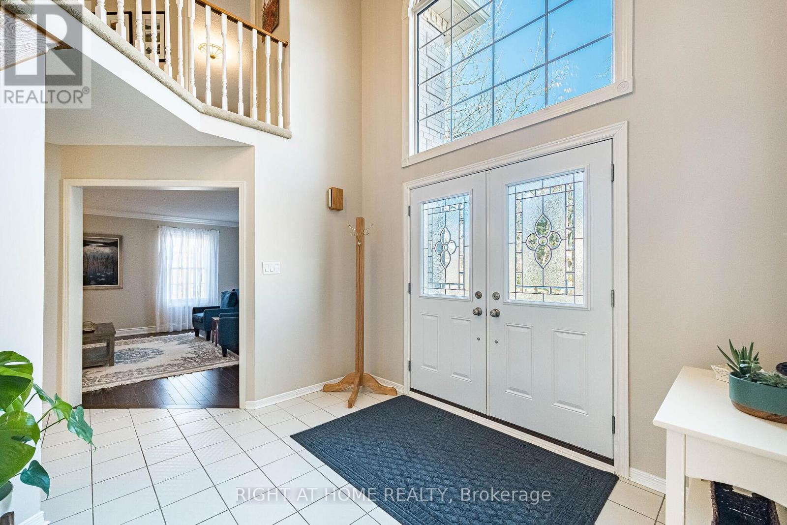 1114 Ballantry Road, Oakville, Ontario  L6H 5L1 - Photo 8 - W12928148