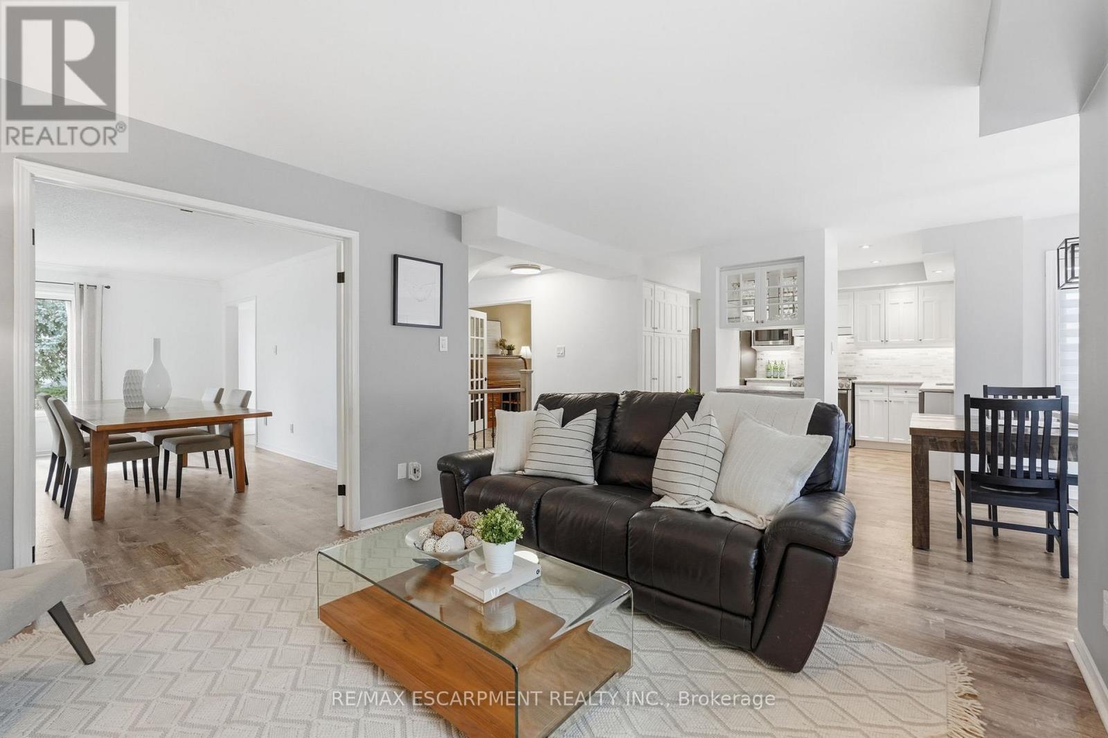 2493 Newport Street, Burlington, Ontario  L7M 3X7 - Photo 11 - W12928162