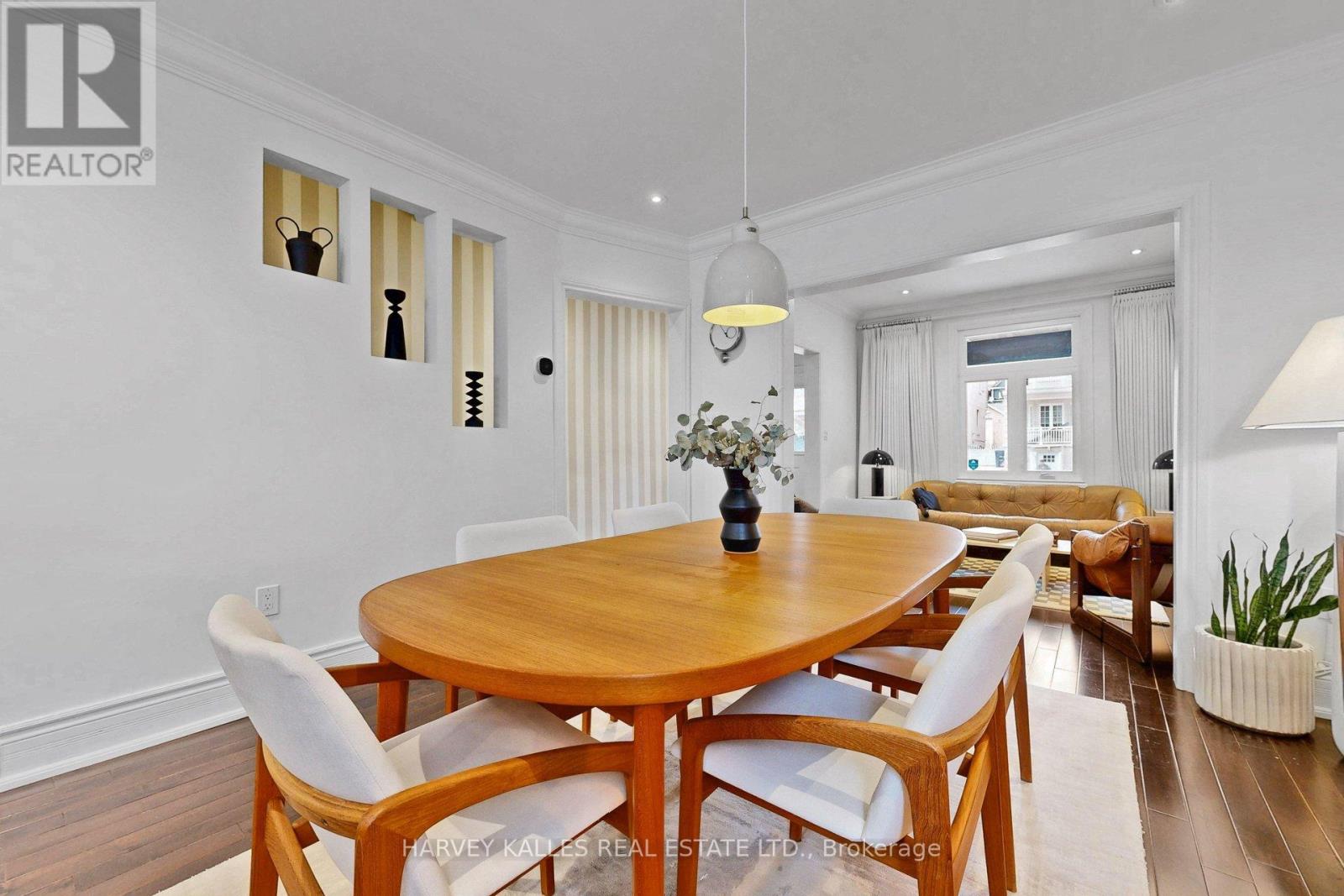 35 Peterborough Avenue, Toronto, Ontario M6H 2K9 - Photo 13 - W12928184