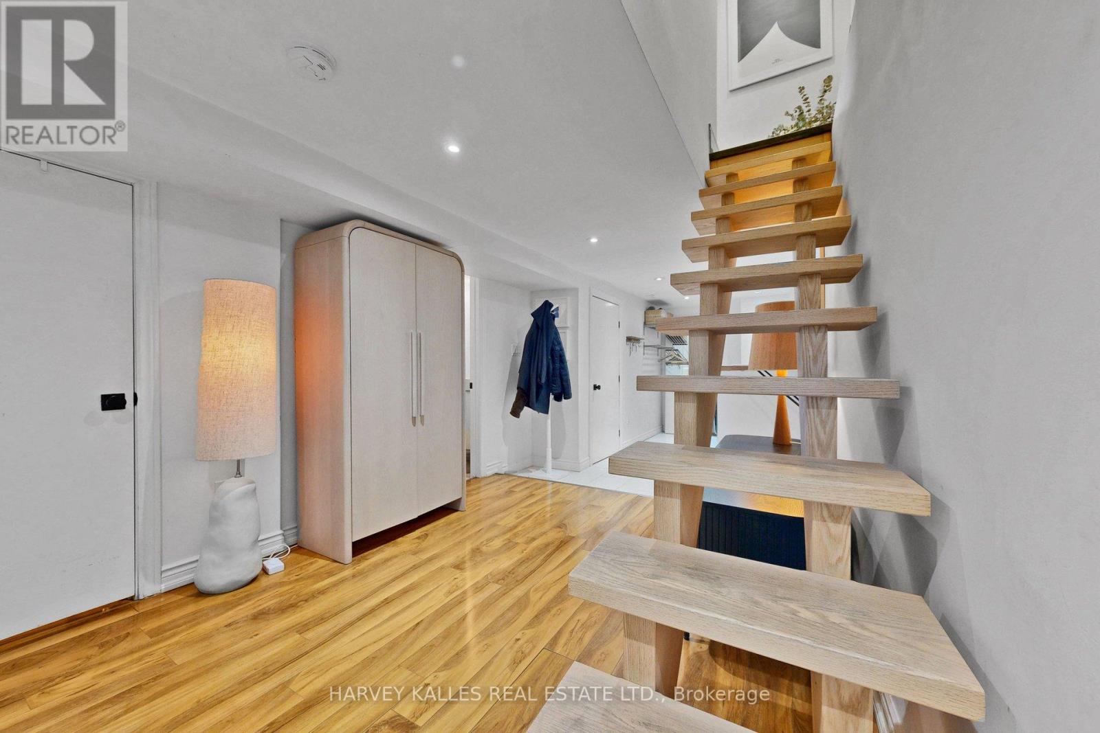 35 Peterborough Avenue, Toronto, Ontario M6H 2K9 - Photo 33 - W12928184