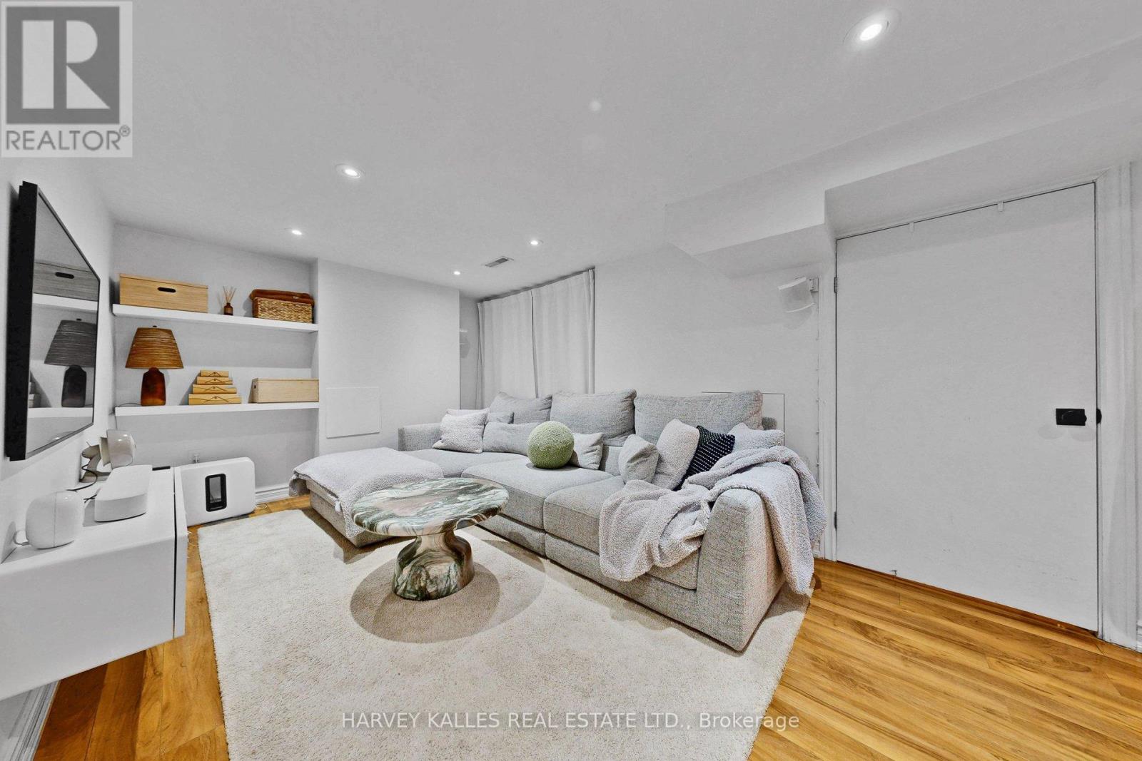 35 Peterborough Avenue, Toronto, Ontario M6H 2K9 - Photo 37 - W12928184