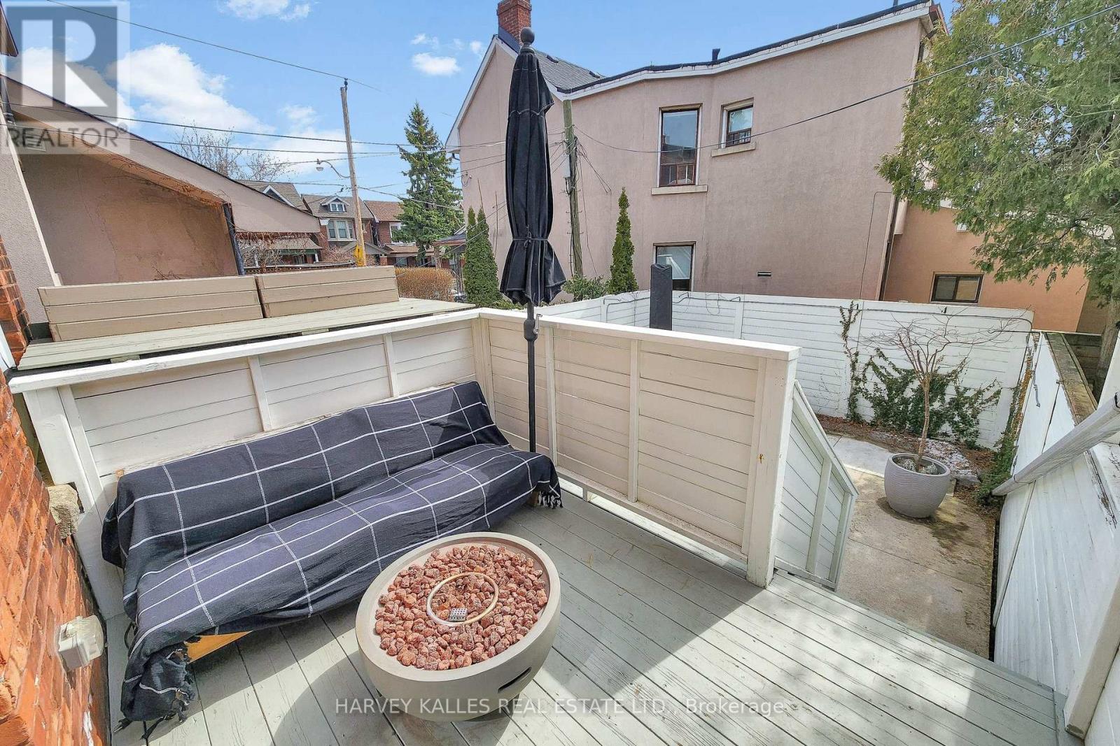 35 Peterborough Avenue, Toronto, Ontario M6H 2K9 - Photo 46 - W12928184