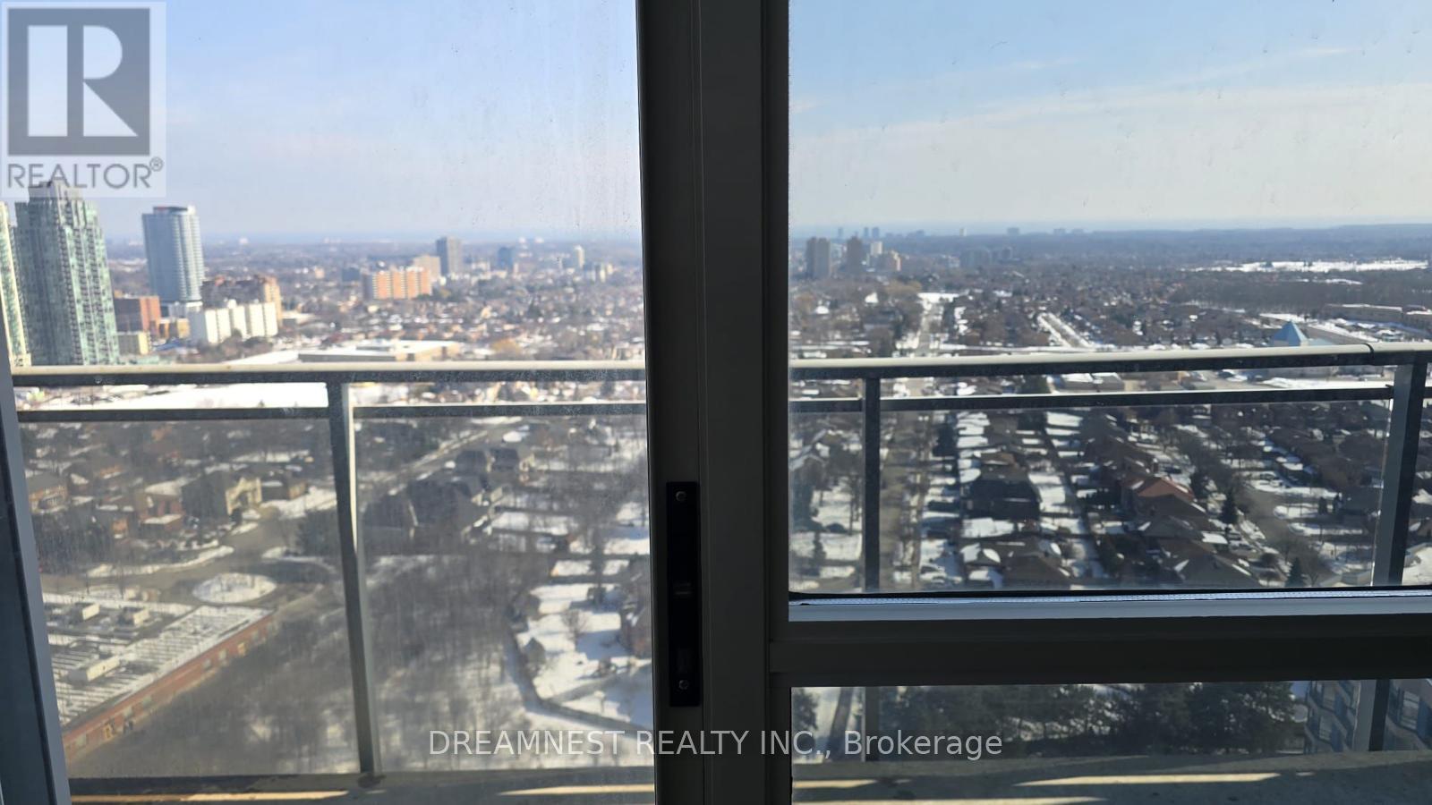 2506 - 223 Webb Drive, Mississauga, Ontario  L5B 0E8 - Photo 3 - W12928196