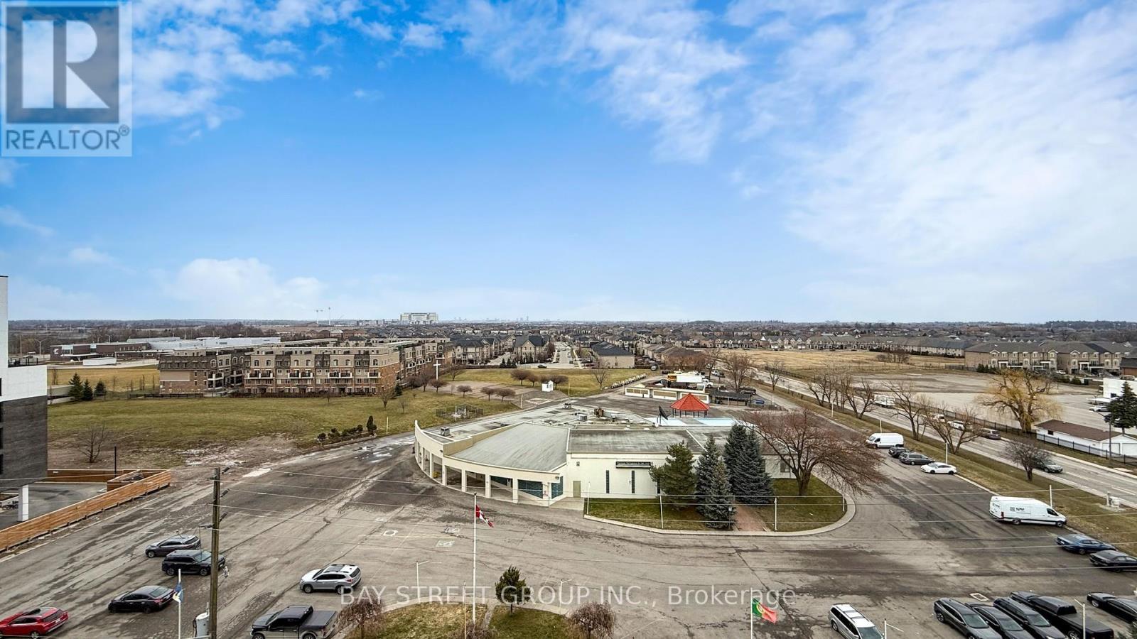 710 - 2450 Old Bronte Road E, Oakville, Ontario  L6M 5P6 - Photo 18 - W12928244