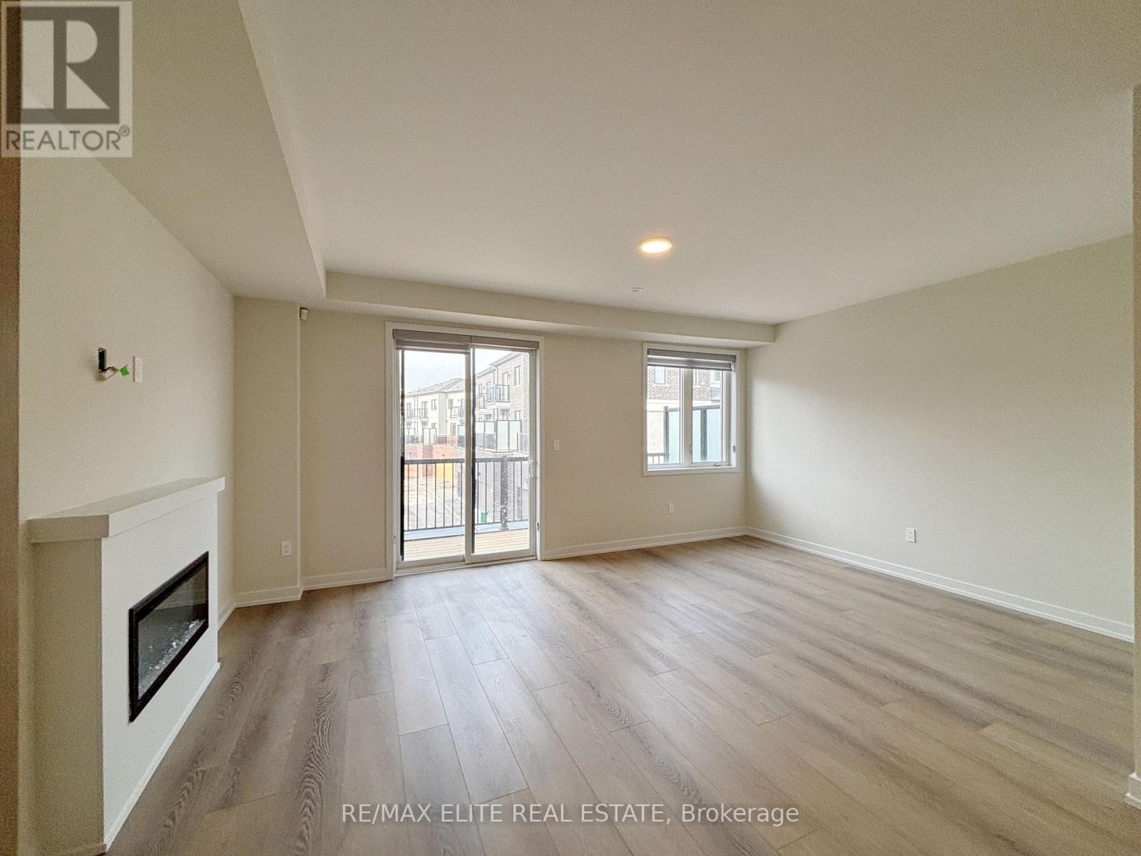 16 Lewis Craigie Lane, Richmond Hill, Ontario  L4B 0J5 - Photo 5 - N12912026