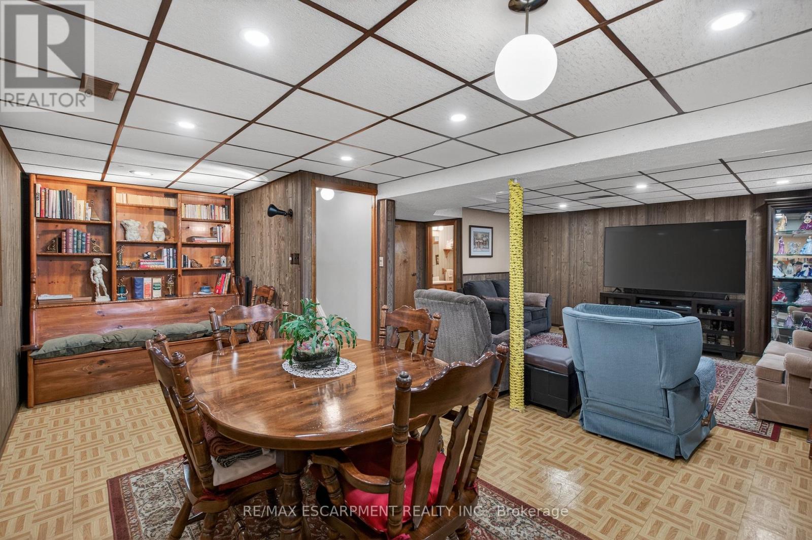 30 Basin Crescent, Hamilton, Ontario  L8T 4W8 - Photo 17 - X12928102