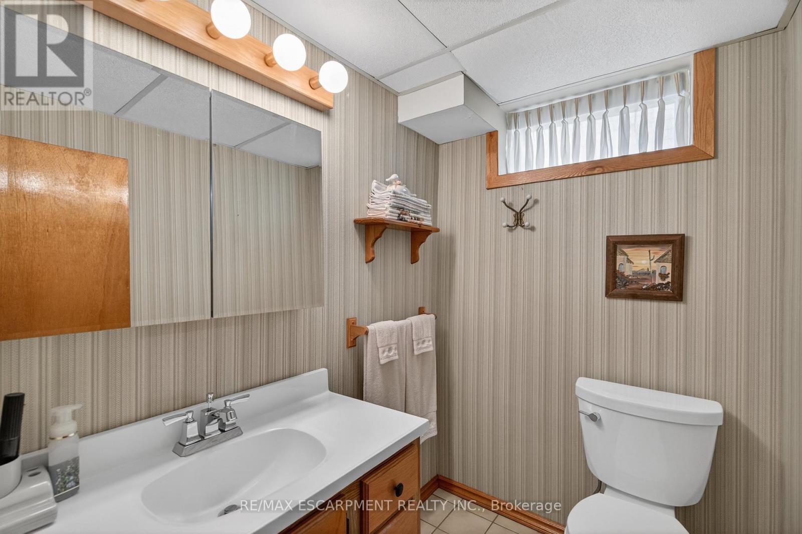 30 Basin Crescent, Hamilton, Ontario  L8T 4W8 - Photo 22 - X12928102