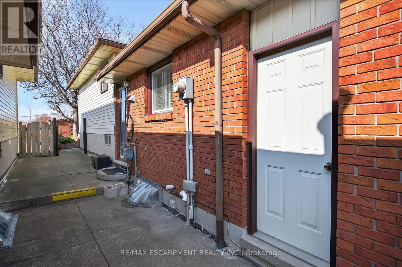 30 Basin Crescent, Hamilton, Ontario  L8T 4W8 - Photo 26 - X12928102