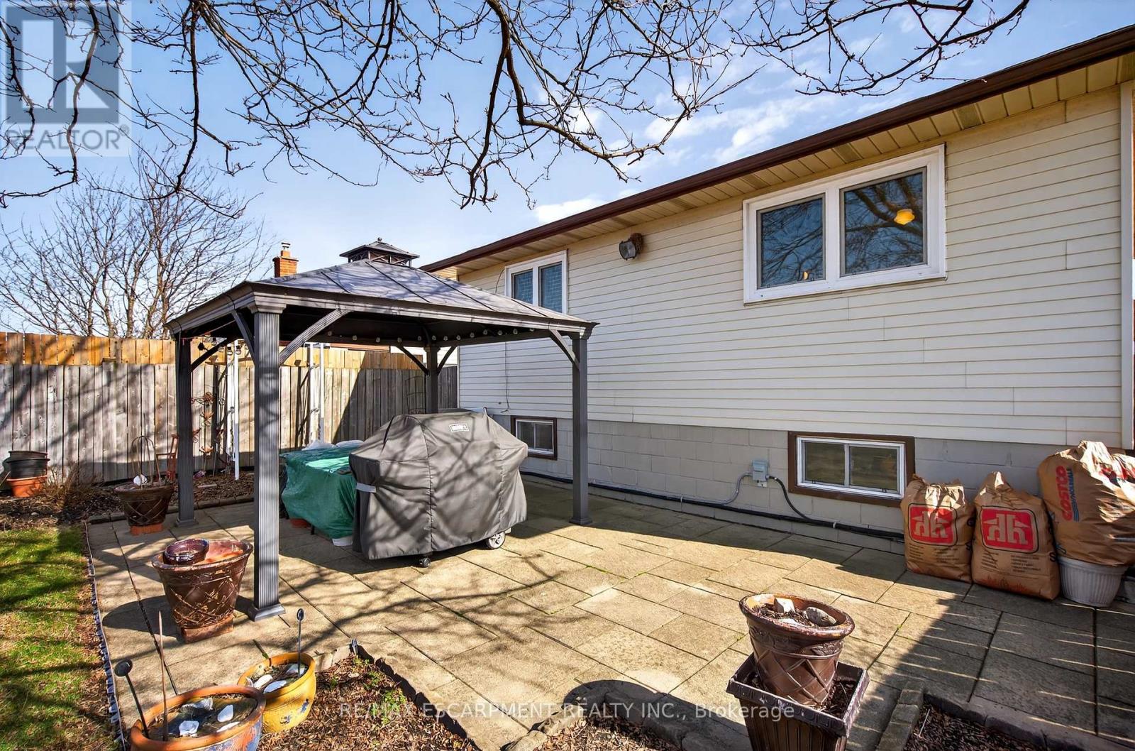 30 Basin Crescent, Hamilton, Ontario  L8T 4W8 - Photo 29 - X12928102