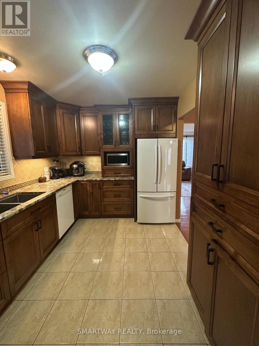 Photo 4 of 15 for 646 Ridgeview Drive