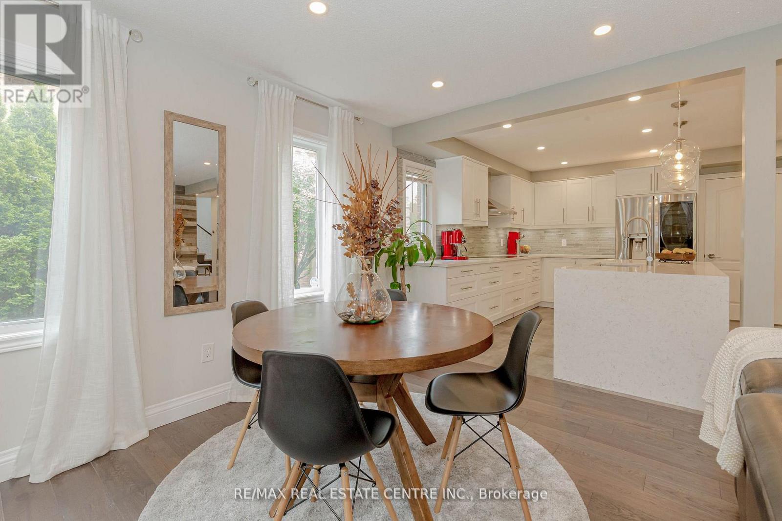 33 Strathroy Crescent, Hamilton, Ontario  L8B 0K9 - Photo 24 - X12928120