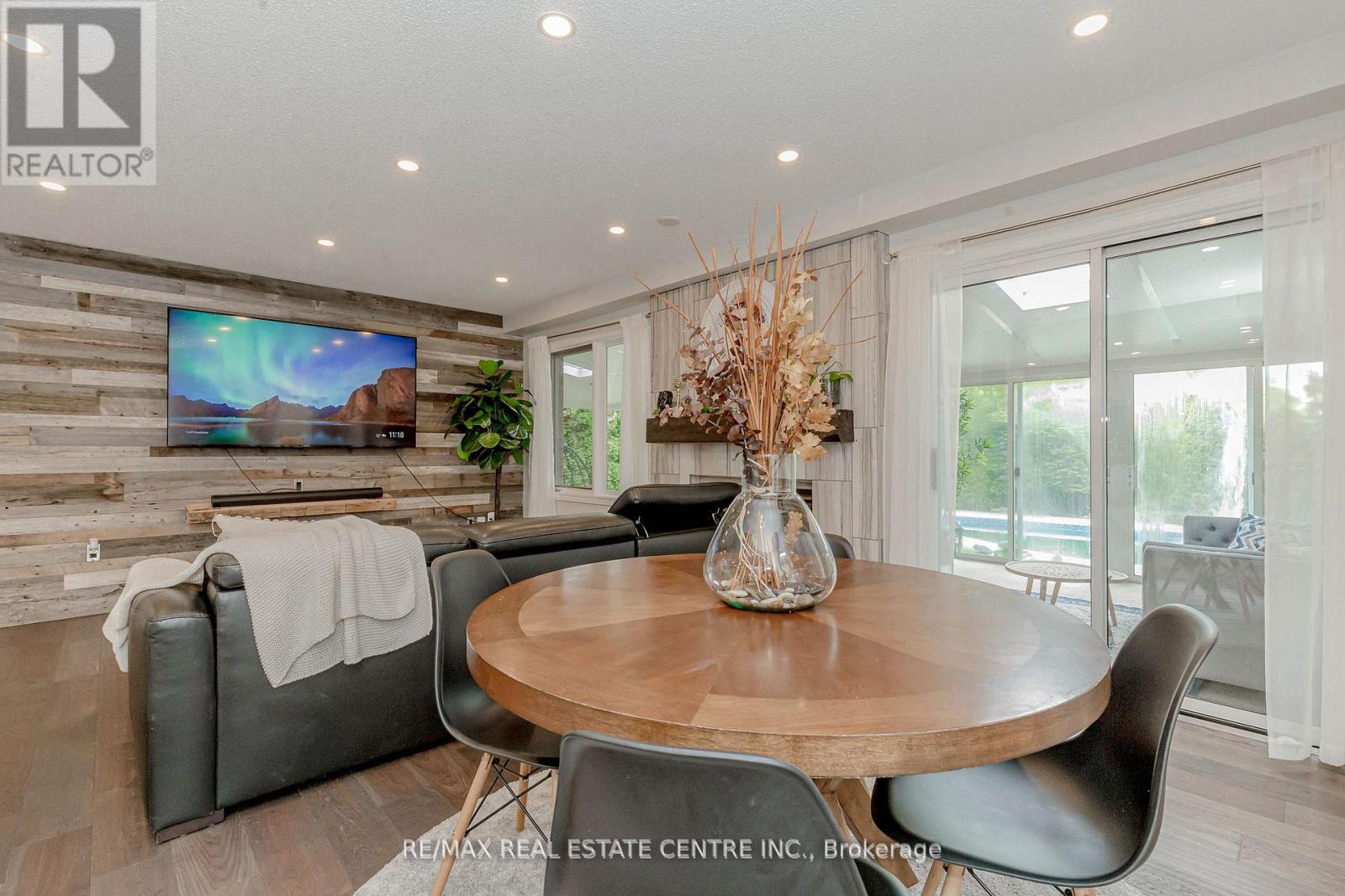 33 Strathroy Crescent, Hamilton, Ontario  L8B 0K9 - Photo 27 - X12928120