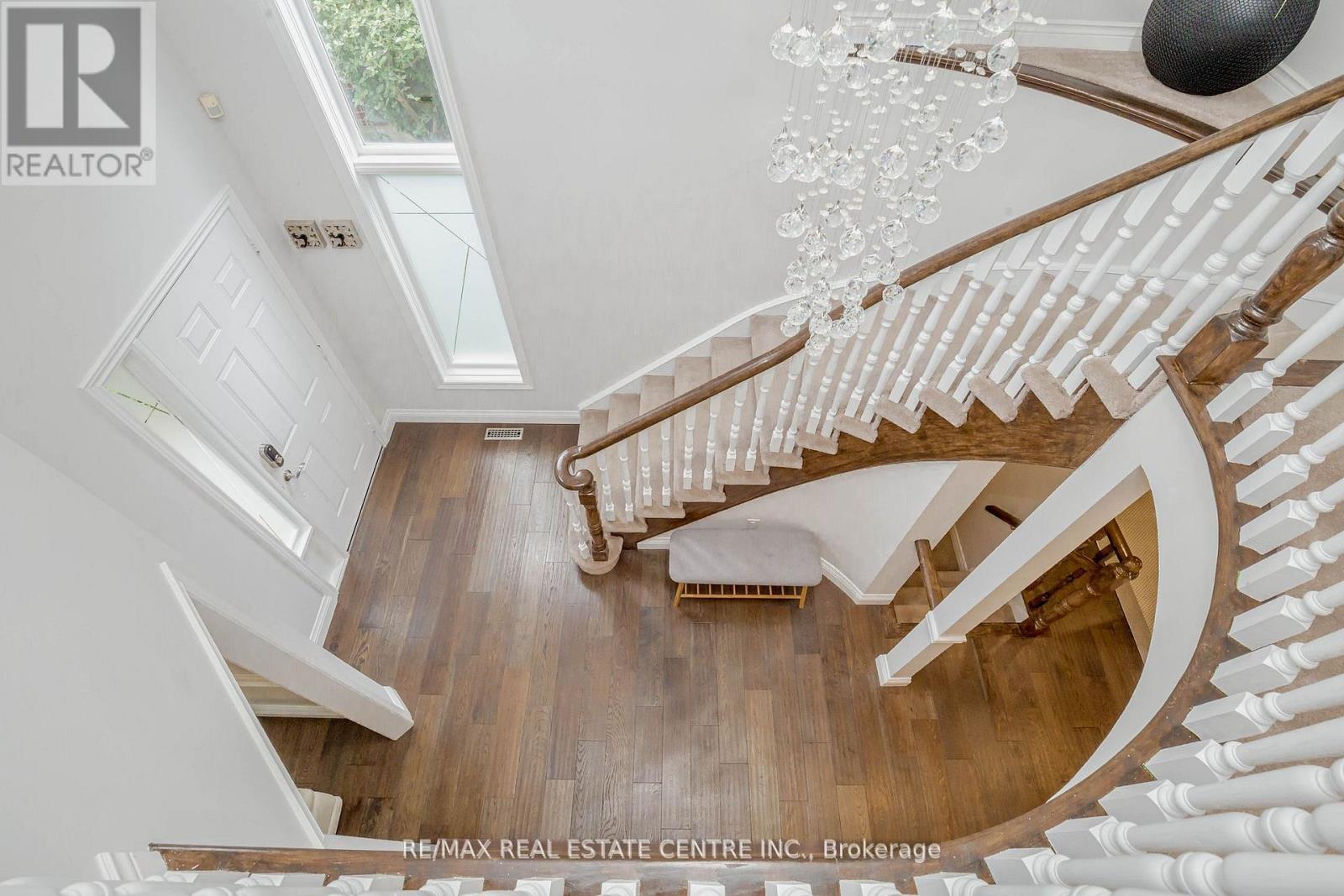 33 Strathroy Crescent, Hamilton, Ontario  L8B 0K9 - Photo 33 - X12928120