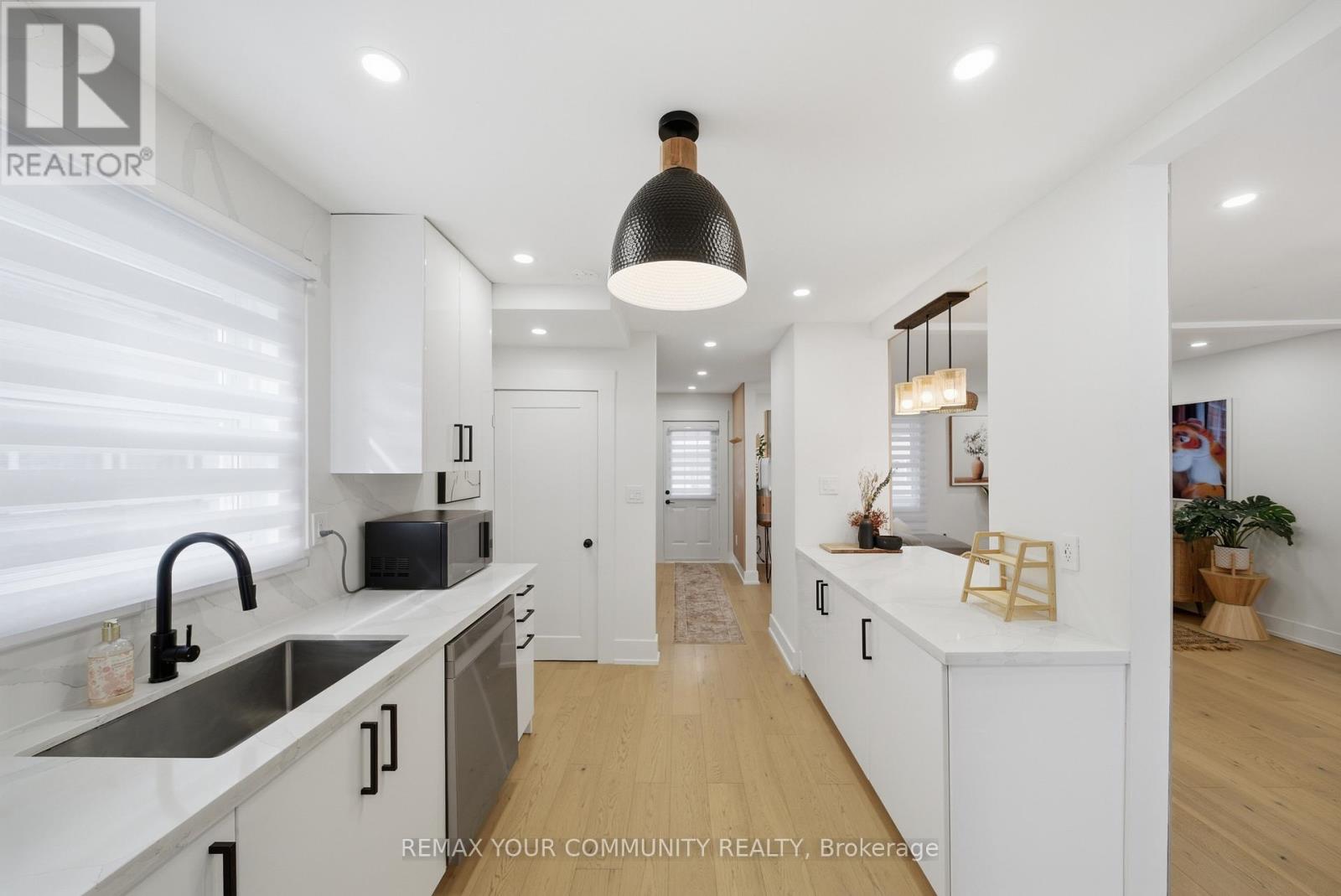 16 Marquis Street, St. Catharines, Ontario  L2R 4Y6 - Photo 14 - X12928204