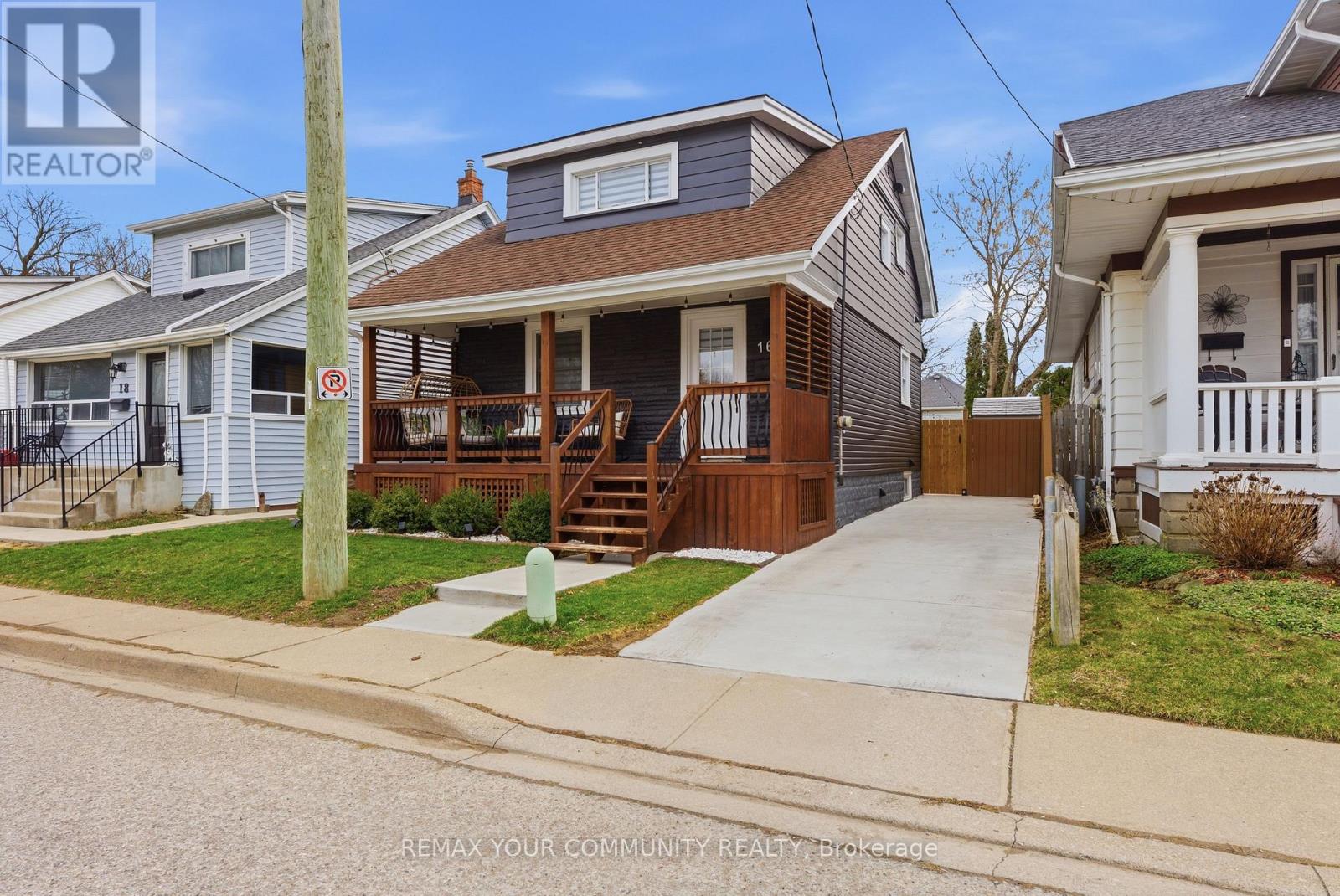 16 Marquis Street, St. Catharines, Ontario  L2R 4Y6 - Photo 3 - X12928204