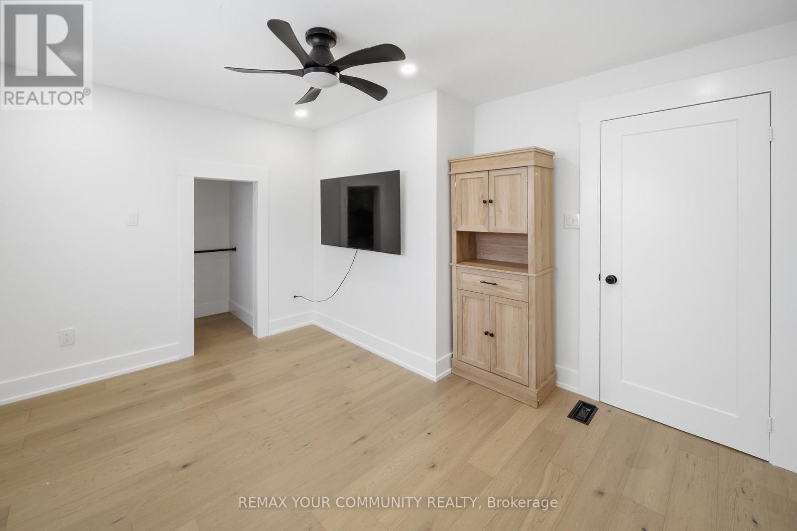 16 Marquis Street, St. Catharines, Ontario  L2R 4Y6 - Photo 8 - X12928204