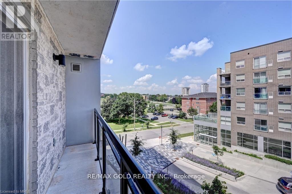 G304 - 275 Larch Street, Waterloo, Ontario  N2L 3R2 - Photo 15 - X12928218