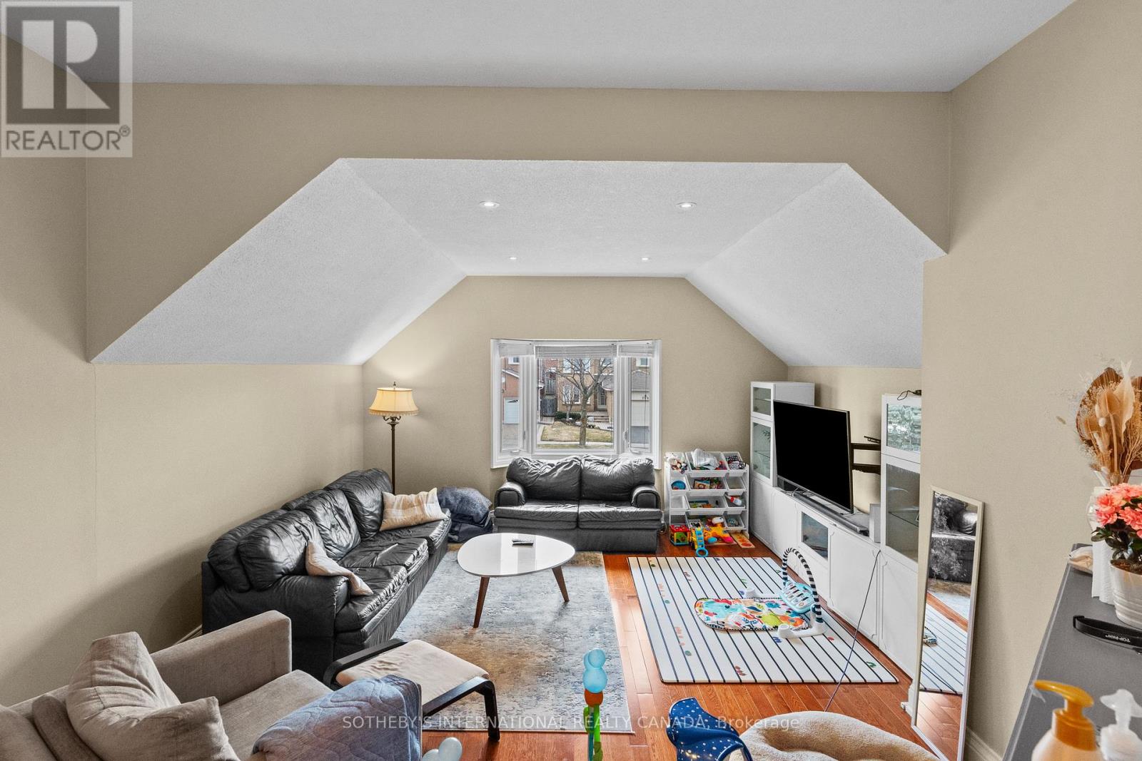 388 Brownridge Drive, Vaughan, Ontario  L4J 5Y2 - Photo 22 - N12926414