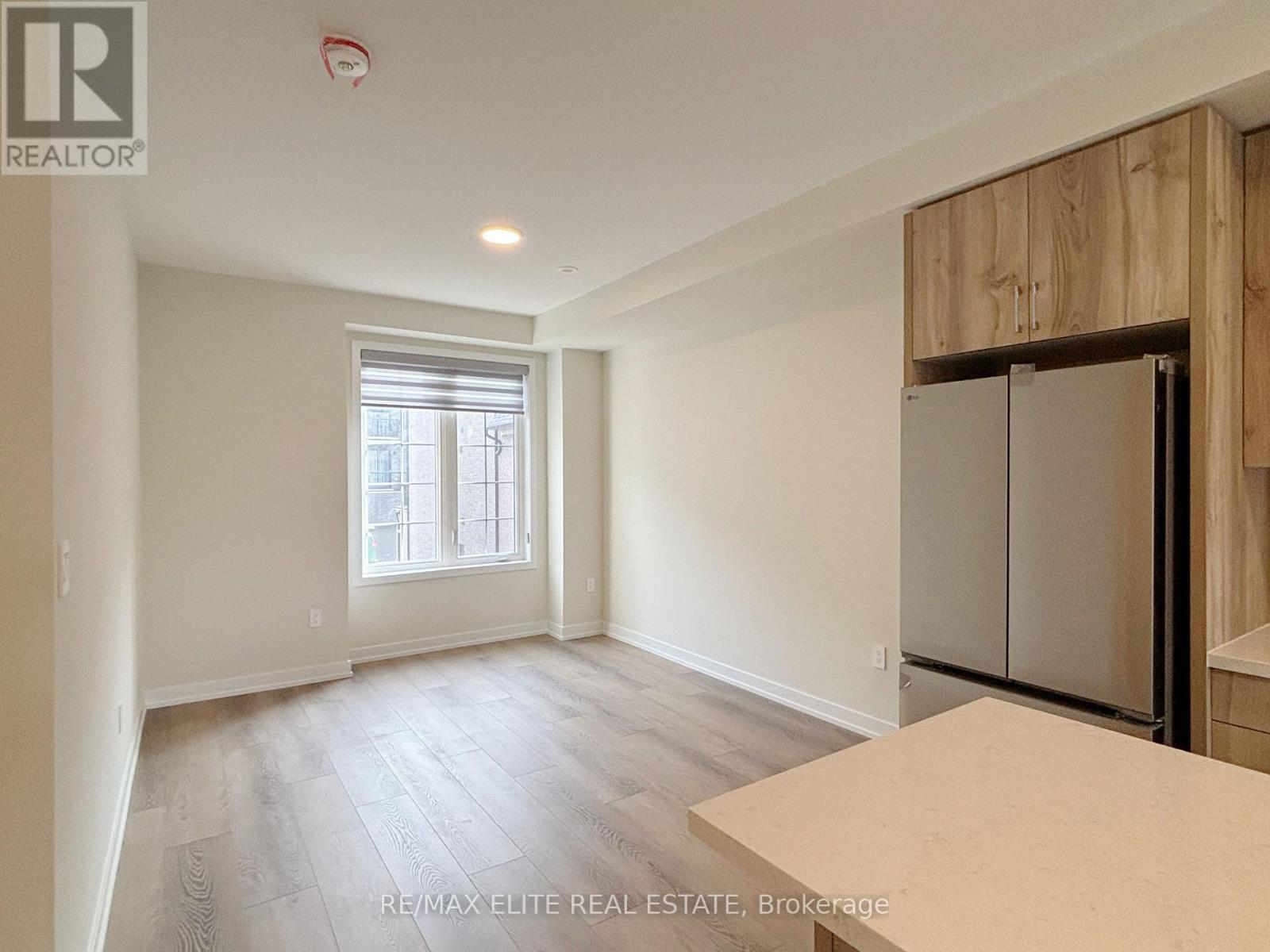 16 Lewis Craigie Lane, Richmond Hill, Ontario  L4B 0J5 - Photo 4 - N12912026