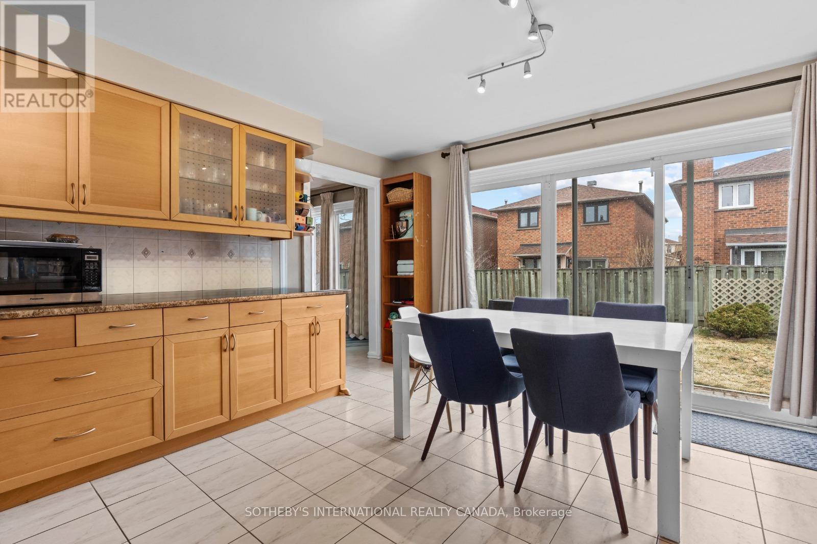 388 Brownridge Drive, Vaughan, Ontario  L4J 5Y2 - Photo 18 - N12926414