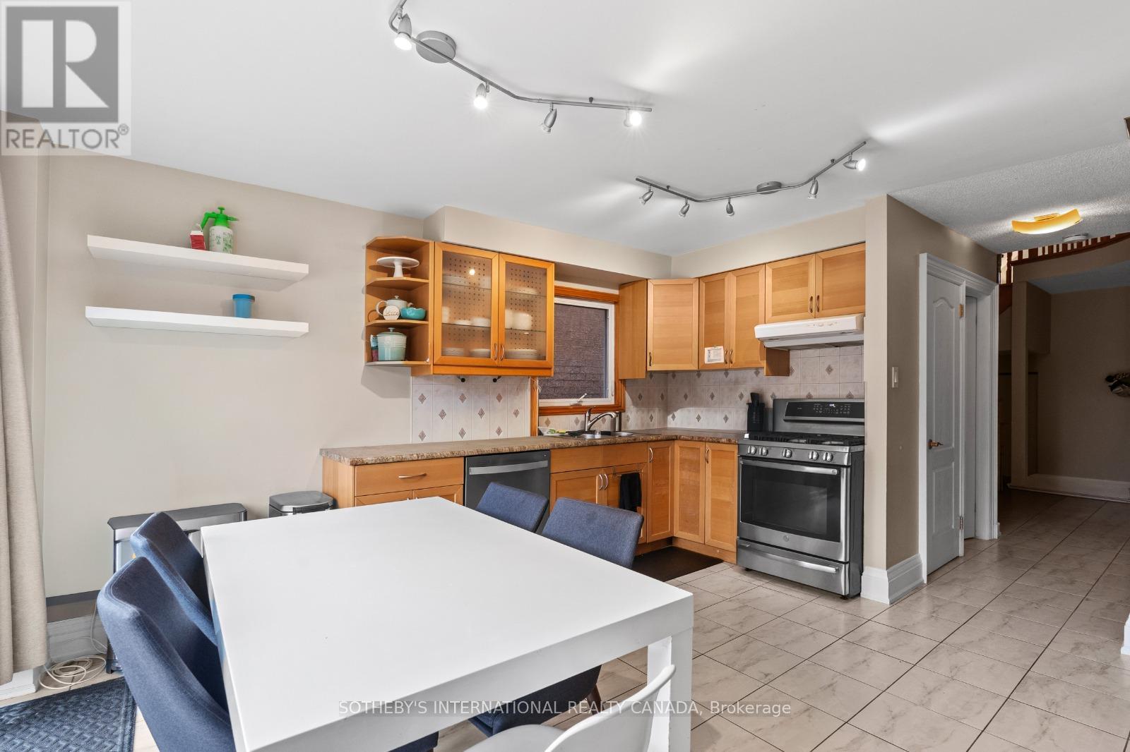 388 Brownridge Drive, Vaughan, Ontario  L4J 5Y2 - Photo 19 - N12926414