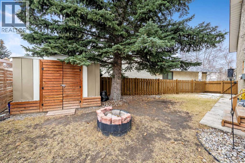 100 Woodfield Green SW, Calgary, Alberta  T2W 3T9 - Photo 32 - A2296479